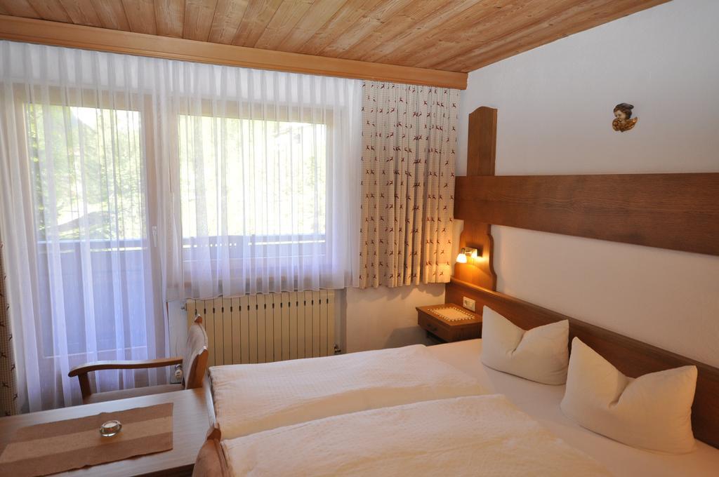 Apart - Und Fruehstueckspension Jaegerheim Kaunertal Room photo